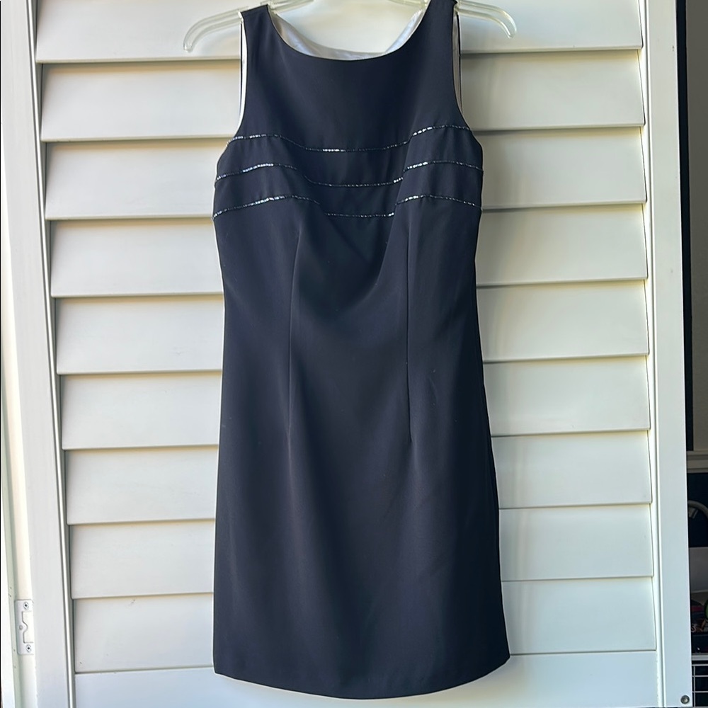 Elegant Black Sleeveless Dress